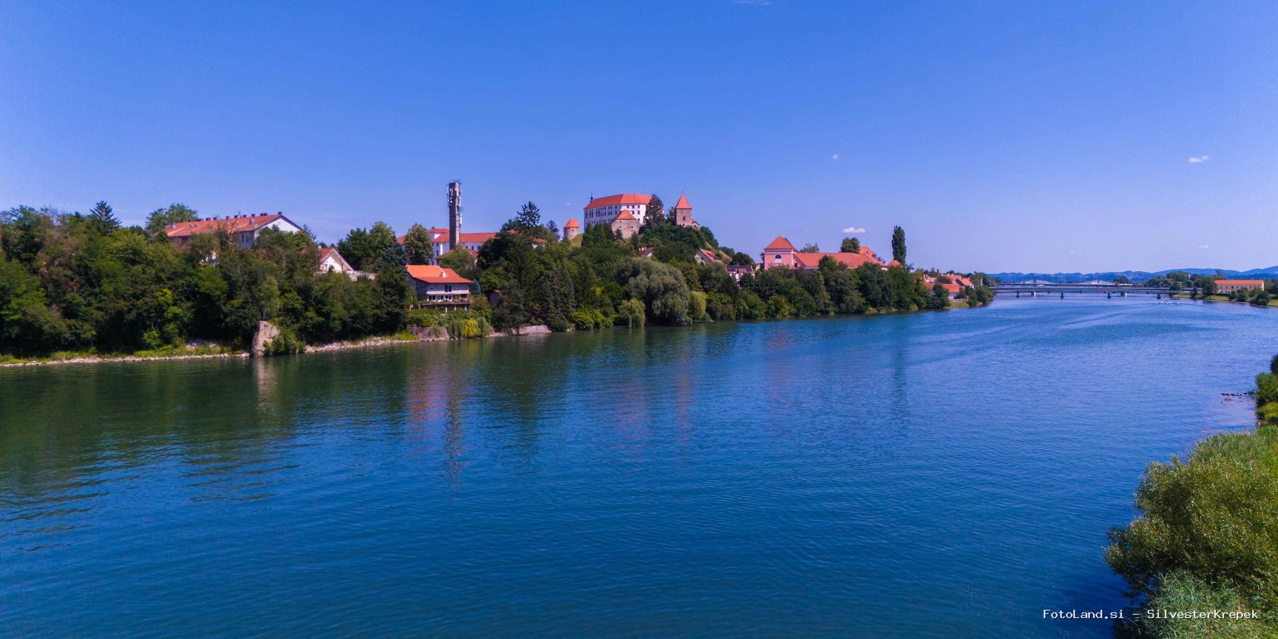 Ptuj preko reke Drave
